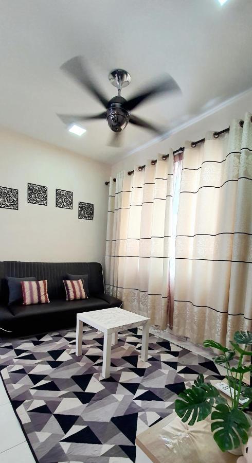 Leezahomestay Bayan Lepas Exteriér fotografie